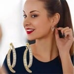 Καμπυλωτα Σκουλαρίκια με Στρας